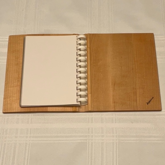 Wishfulwoods Solid Maple Hand Crafted Photograph Album - Picture 4 of 6
